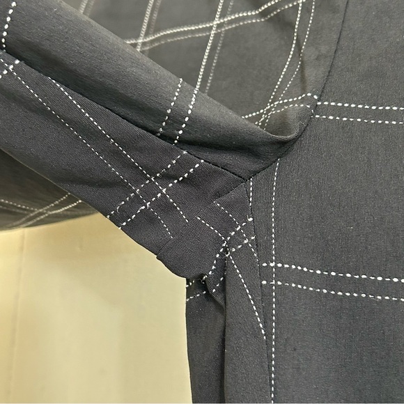 Chico’s Stretch Black Plaid Pants Elastic Band Pull On Pants Size 14. - Picture 8 of 13